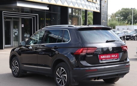 Volkswagen Tiguan II, 2018 год, 2 550 000 рублей, 7 фотография