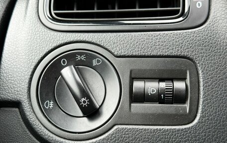 Volkswagen Polo VI (EU Market), 2017 год, 809 000 рублей, 23 фотография