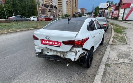Hyundai Solaris II рестайлинг, 2019 год, 615 000 рублей, 4 фотография