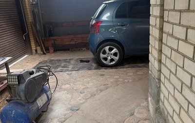 Toyota Yaris III рестайлинг, 2008 год, 600 000 рублей, 1 фотография