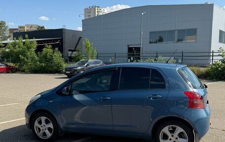 Toyota Yaris III рестайлинг, 2008 год, 600 000 рублей, 15 фотография