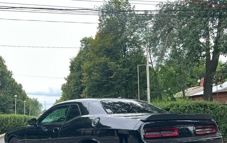 Dodge Challenger III рестайлинг 2, 2021 год, 3 500 000 рублей, 6 фотография
