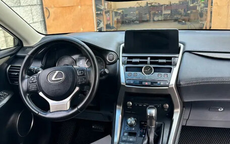 Lexus NX, 2022 год, 3 600 000 рублей, 9 фотография