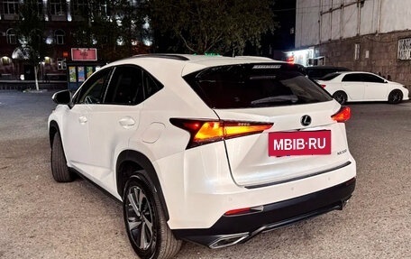 Lexus NX, 2022 год, 3 600 000 рублей, 4 фотография