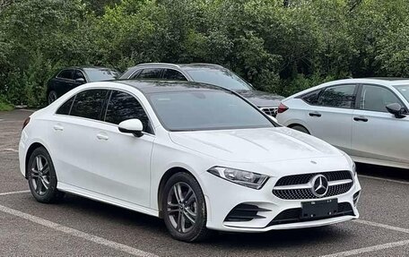 Mercedes-Benz A-Класс, 2022 год, 2 320 000 рублей, 3 фотография