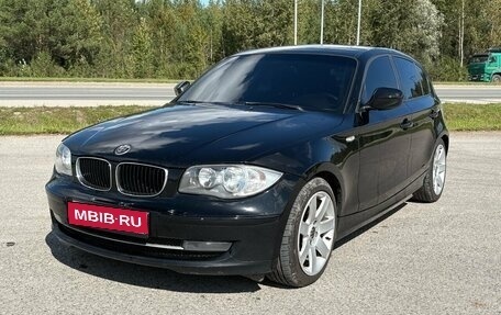 BMW 1 серия, 2011 год, 810 000 рублей, 1 фотография