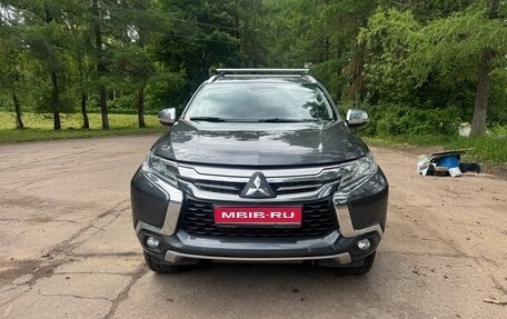 Mitsubishi Pajero Sport III рестайлинг, 2018 год, 3 450 000 рублей, 1 фотография