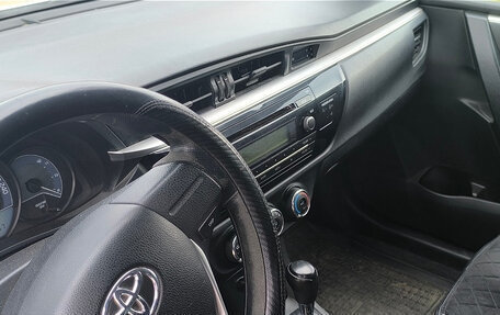 Toyota Corolla, 2013 год, 890 000 рублей, 8 фотография