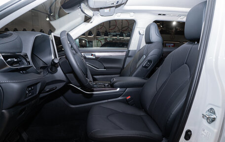 Toyota Highlander, 2026 год, 5 790 000 рублей, 19 фотография
