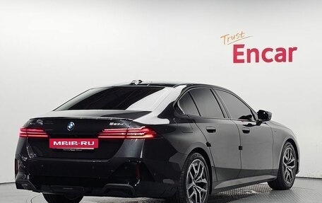 BMW 5 серия, 2026 год, 9 422 000 рублей, 2 фотография