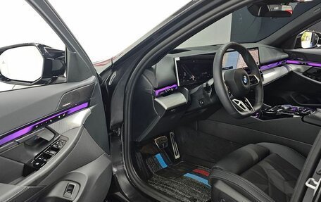 BMW 5 серия, 2026 год, 9 422 000 рублей, 17 фотография