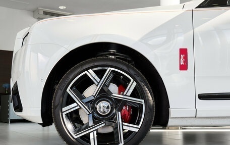Rolls-Royce Cullinan, 2025 год, 71 000 000 рублей, 6 фотография