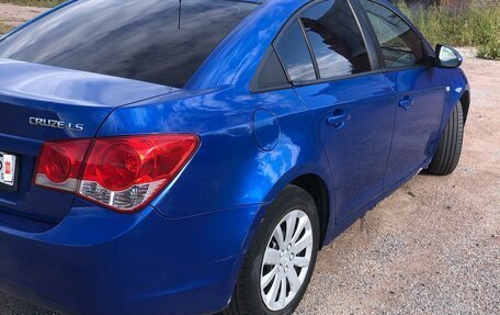 Chevrolet Cruze II, 2011 год, 400 000 рублей, 3 фотография
