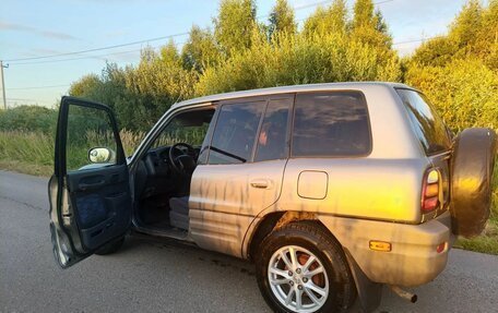 Toyota RAV4, 1998 год, 340 000 рублей, 2 фотография