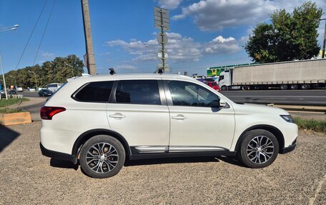 Mitsubishi Outlander III рестайлинг 3, 2017 год, 2 230 000 рублей, 3 фотография