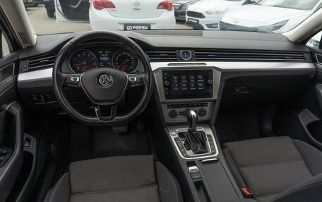 Volkswagen Passat B8 рестайлинг, 2018 год, 1 699 000 рублей, 6 фотография