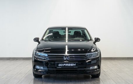 Volkswagen Passat B8 рестайлинг, 2018 год, 1 699 000 рублей, 3 фотография