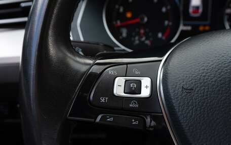 Volkswagen Passat B8 рестайлинг, 2018 год, 1 699 000 рублей, 14 фотография
