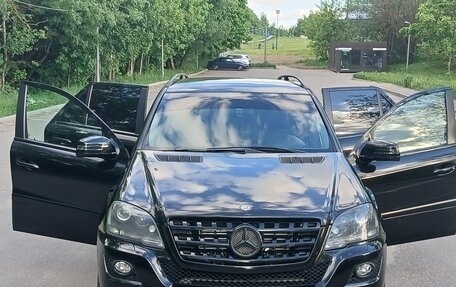 Mercedes-Benz M-Класс, 2010 год, 1 700 000 рублей, 31 фотография