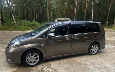 Toyota ISis I, 2007 год, 855 000 рублей, 4 фотография