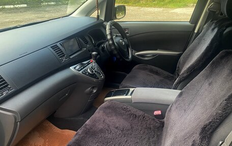 Toyota ISis I, 2007 год, 855 000 рублей, 16 фотография