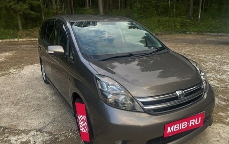 Toyota ISis I, 2007 год, 855 000 рублей, 13 фотография
