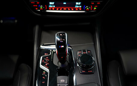BMW M5, 2018 год, 7 600 000 рублей, 33 фотография