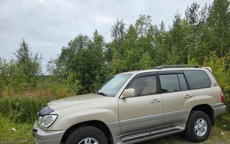 Lexus LX II, 2001 год, 13 фотография