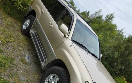 Lexus LX II, 2001 год, 11 фотография