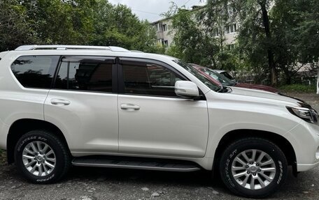 Toyota Land Cruiser Prado 150 рестайлинг 2, 2015 год, 3 100 000 рублей, 10 фотография