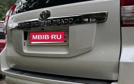 Toyota Land Cruiser Prado 150 рестайлинг 2, 2015 год, 3 100 000 рублей, 8 фотография