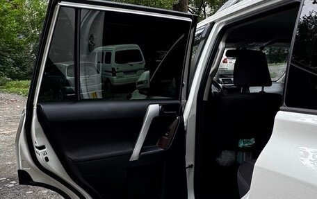 Toyota Land Cruiser Prado 150 рестайлинг 2, 2015 год, 3 100 000 рублей, 18 фотография