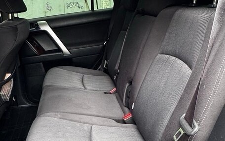 Toyota Land Cruiser Prado 150 рестайлинг 2, 2015 год, 3 100 000 рублей, 17 фотография