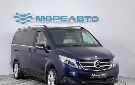 Mercedes-Benz V-Класс, 2015 год, 3 540 000 рублей, 3 фотография