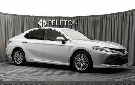 Toyota Camry, 2019 год, 2 590 000 рублей, 2 фотография