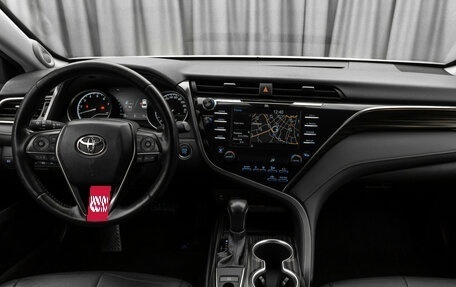 Toyota Camry, 2019 год, 2 590 000 рублей, 8 фотография