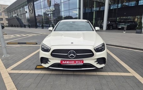 Mercedes-Benz E-Класс, 2021 год, 4 600 000 рублей, 1 фотография