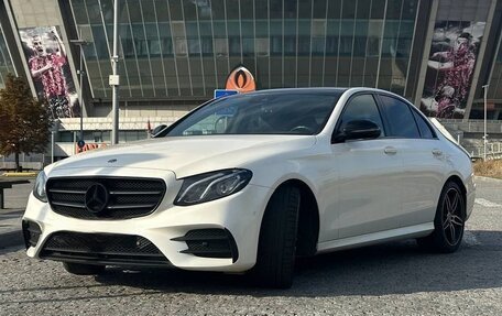 Mercedes-Benz E-Класс, 2017 год, 3 250 000 рублей, 2 фотография