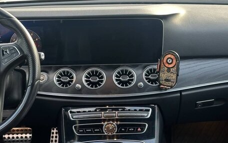 Mercedes-Benz E-Класс, 2017 год, 3 250 000 рублей, 6 фотография