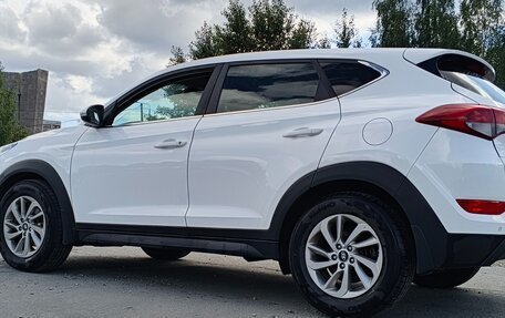 Hyundai Tucson III, 2016 год, 1 750 000 рублей, 3 фотография