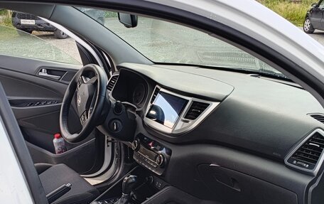 Hyundai Tucson III, 2016 год, 1 750 000 рублей, 6 фотография