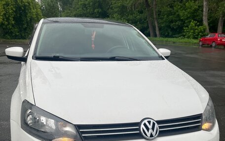 Volkswagen Polo VI (EU Market), 2012 год, 750 000 рублей, 4 фотография