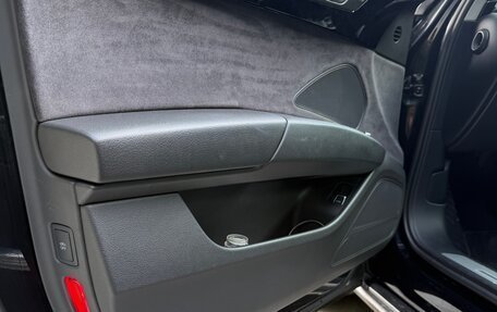 Audi A8, 2013 год, 1 950 000 рублей, 7 фотография