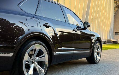 Bentley Bentayga I, 2016 год, 8 999 000 рублей, 2 фотография