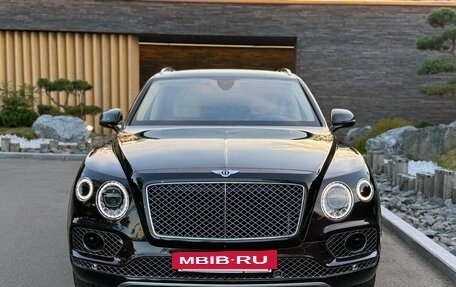 Bentley Bentayga I, 2016 год, 8 999 000 рублей, 4 фотография