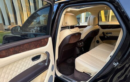 Bentley Bentayga I, 2016 год, 8 999 000 рублей, 23 фотография