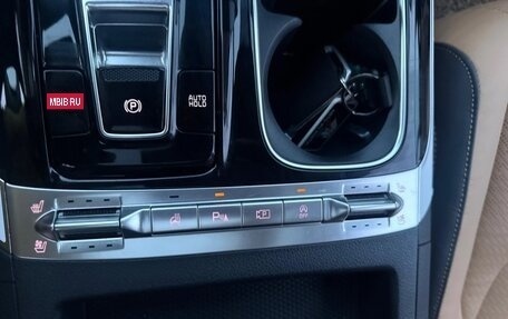 KIA Carnival, 2023 год, 4 800 000 рублей, 29 фотография