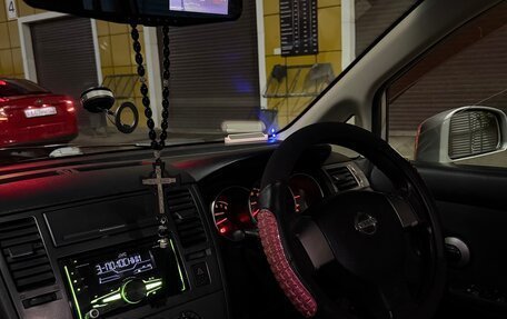 Nissan Tiida, 2004 год, 470 000 рублей, 25 фотография
