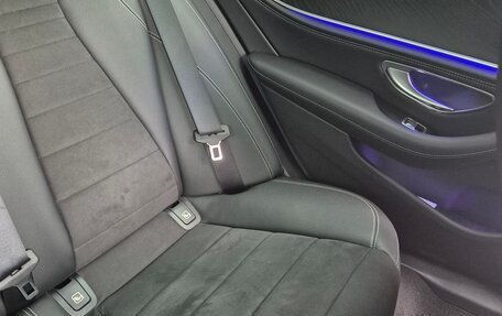 Mercedes-Benz E-Класс, 2021 год, 4 600 000 рублей, 7 фотография