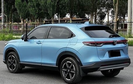 Honda Vezel, 2023 год, 1 975 734 рублей, 6 фотография